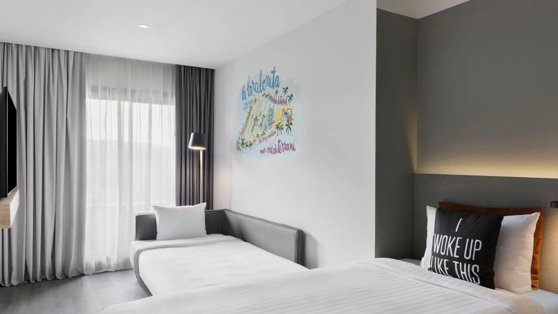 Moxy Barcelona Hotel
