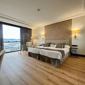 https://hotel-bahia-santander.bilbaohotelsspain.com