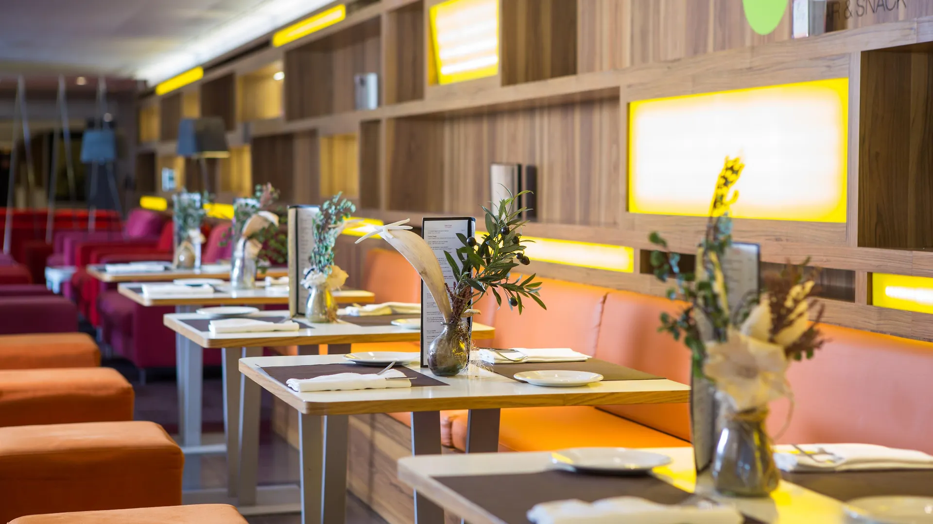 Moxy Barcelona Hotel