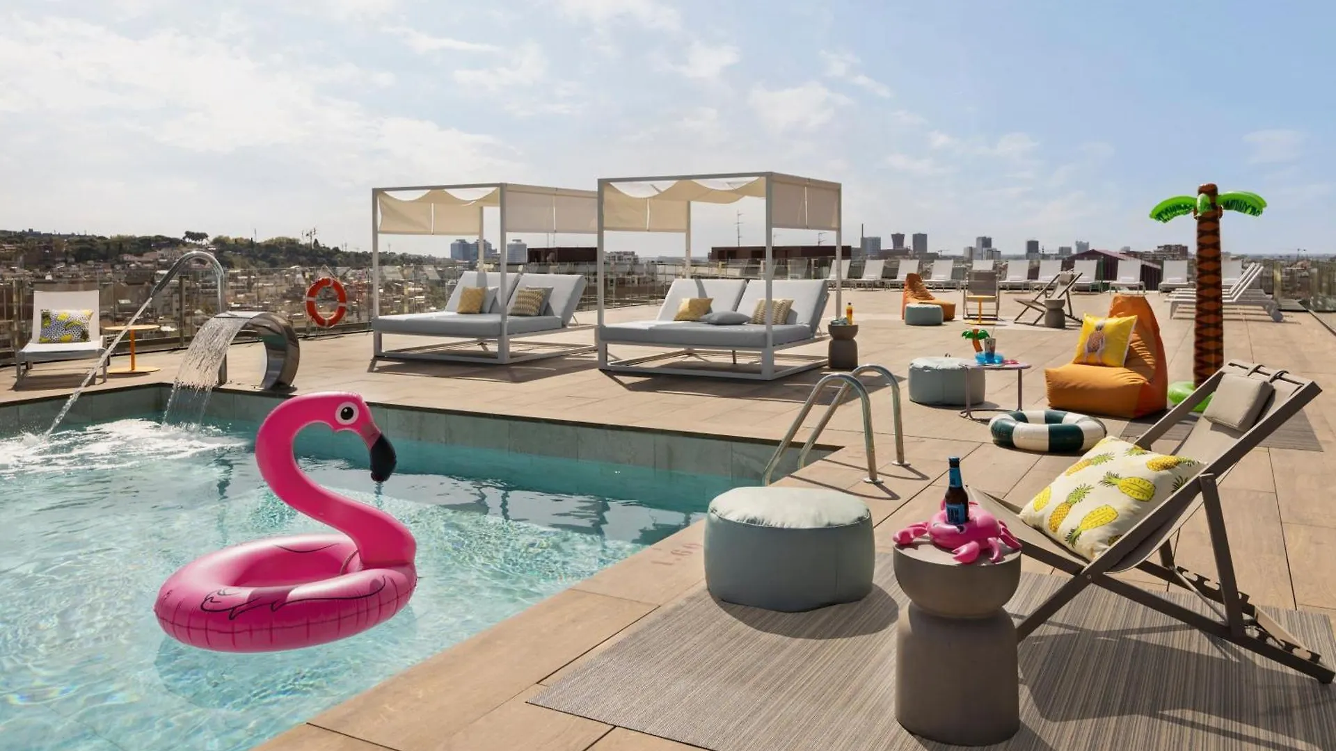 Moxy Barcelona Hotel