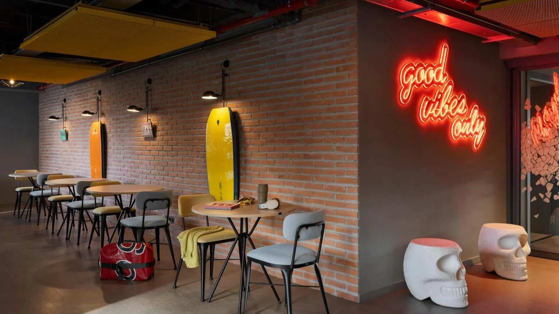 Moxy Barcelona Hotel