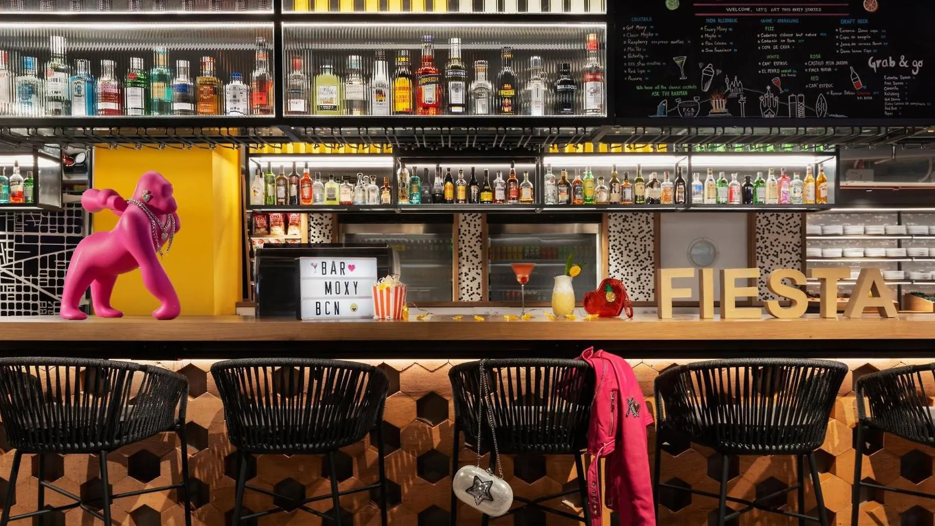 Moxy Barcelona Otel